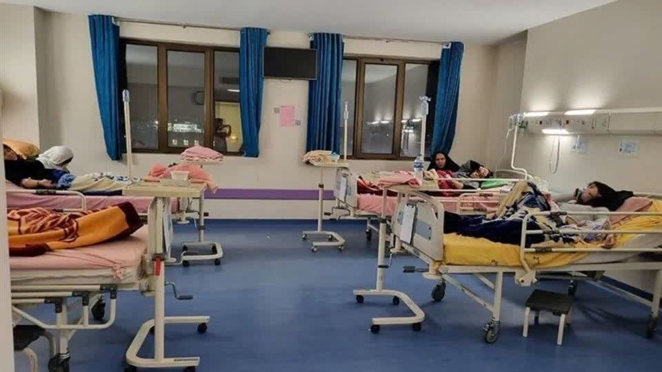 ۱۵ دانش آموز دختر گنبدی بر اثر مسمومیت به بیمارستان منتقل شدند