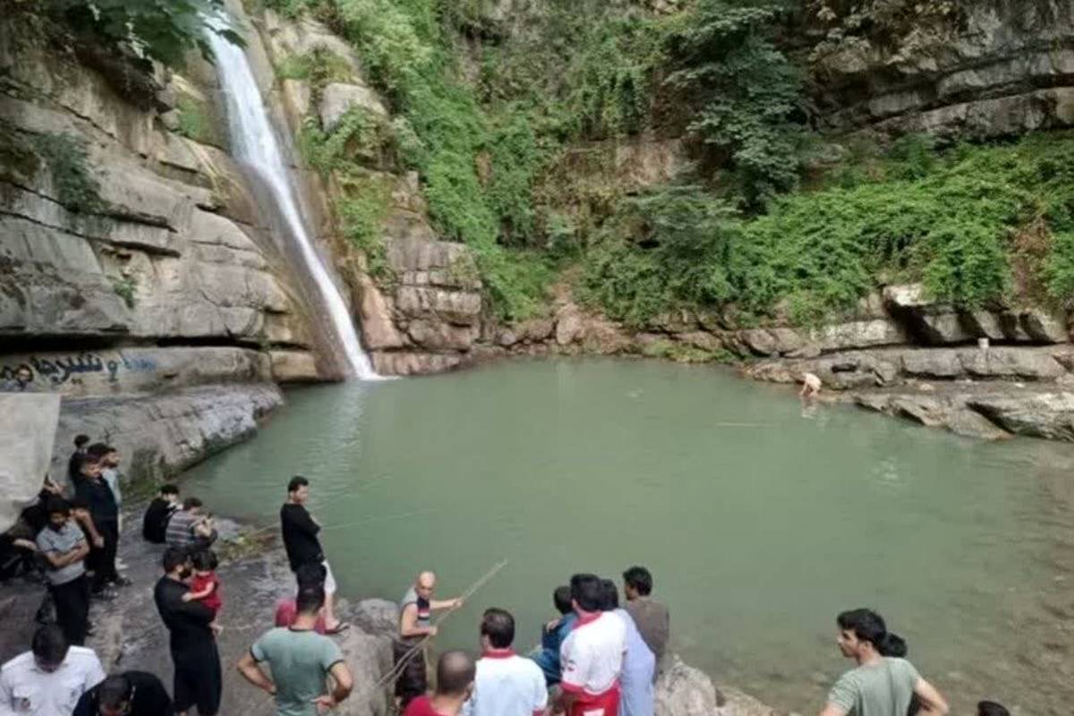 غرق شدن مسافر ۴۷ ساله سبزواری در آبشار شیرآباد